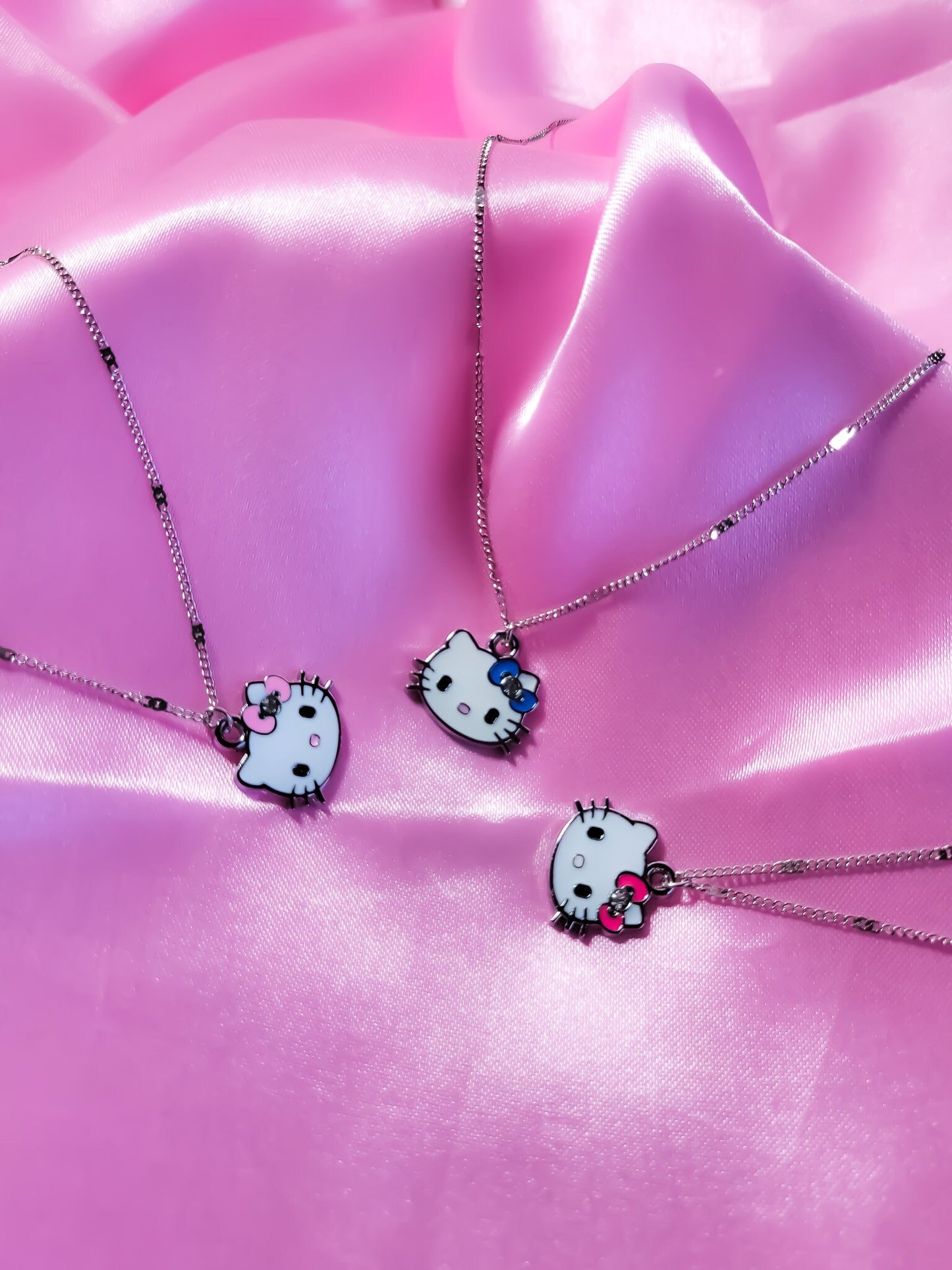 Cute Cubic Zirconia Hypoallergenic Silver-Plated Hello Kitty Pendant Necklace