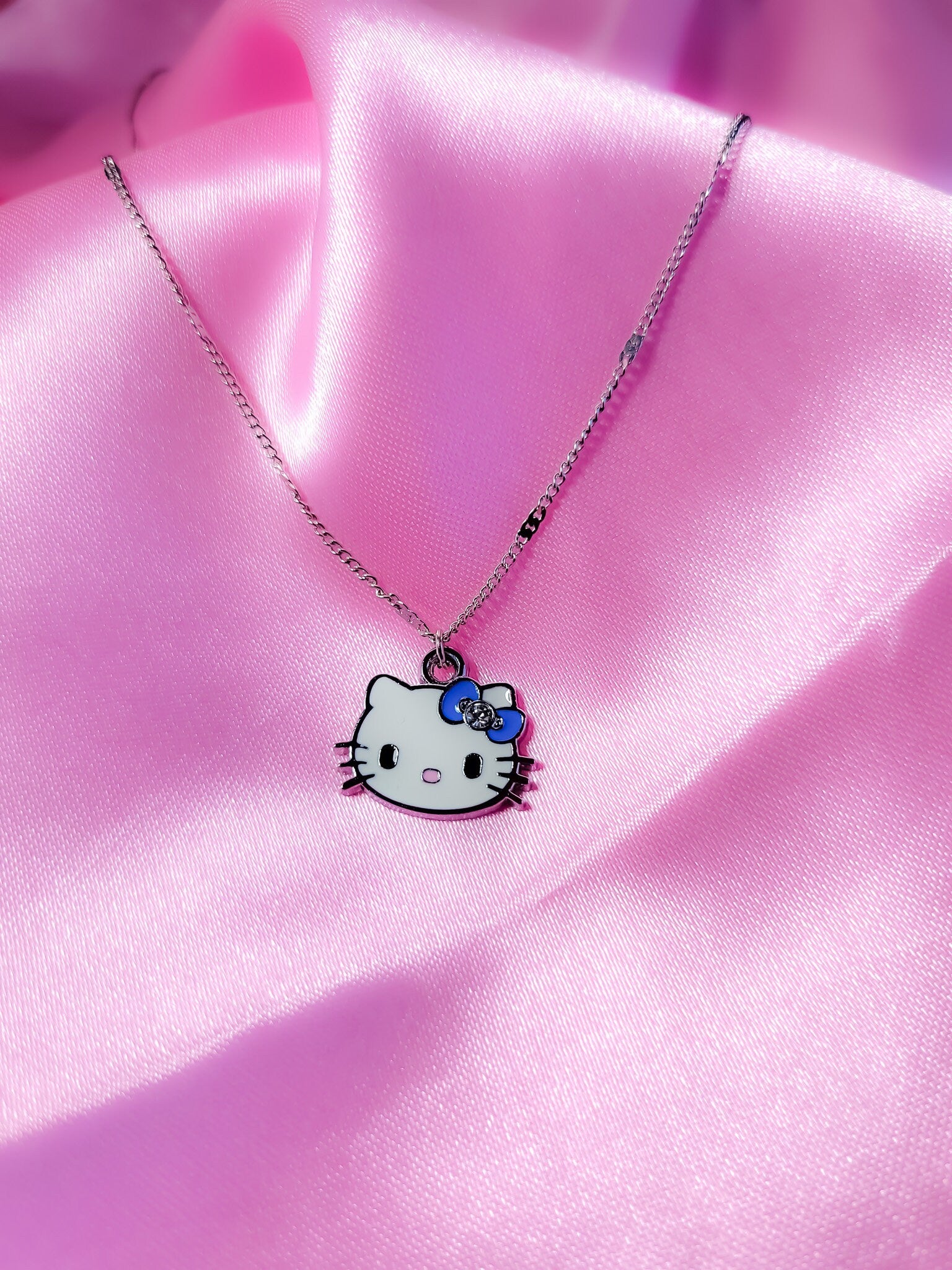 Cute Cubic Zirconia Hypoallergenic Silver-Plated Hello Kitty Pendant Necklace